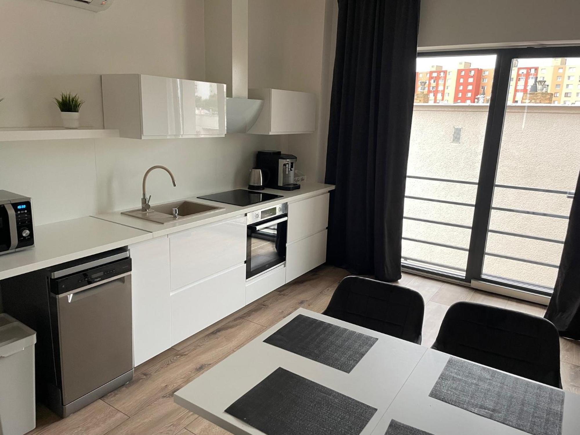 City Apartment - Михайлівці Екстер'єр фото